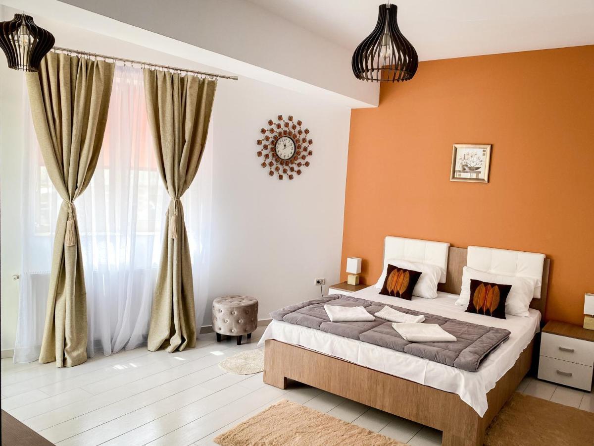 01 By The Sea Loft Nord Apartmán Mamaia